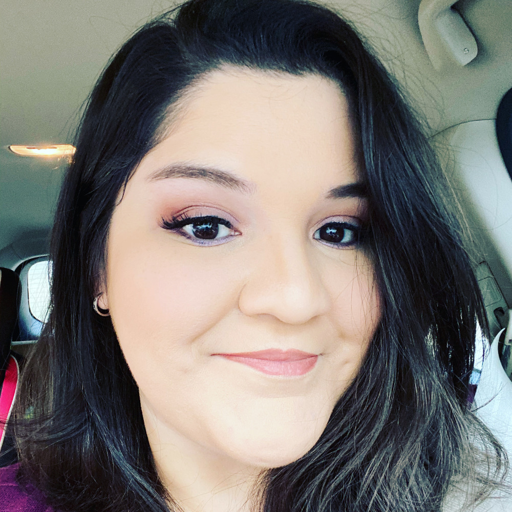 Meet your Posher, Monica